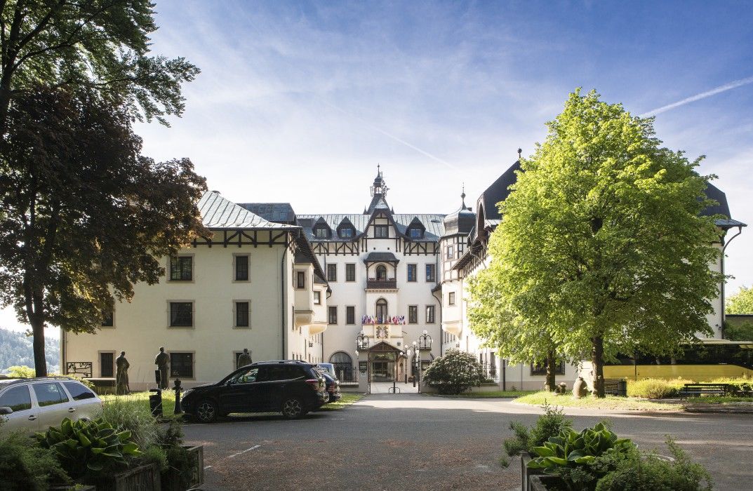 Chateau Monty Hotel 4*