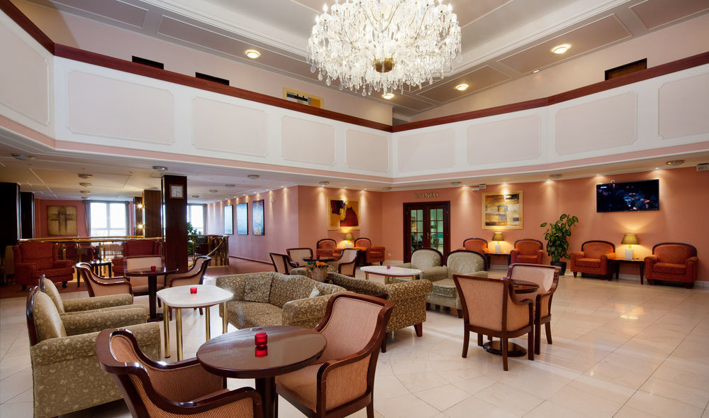Chateau Monty 4*