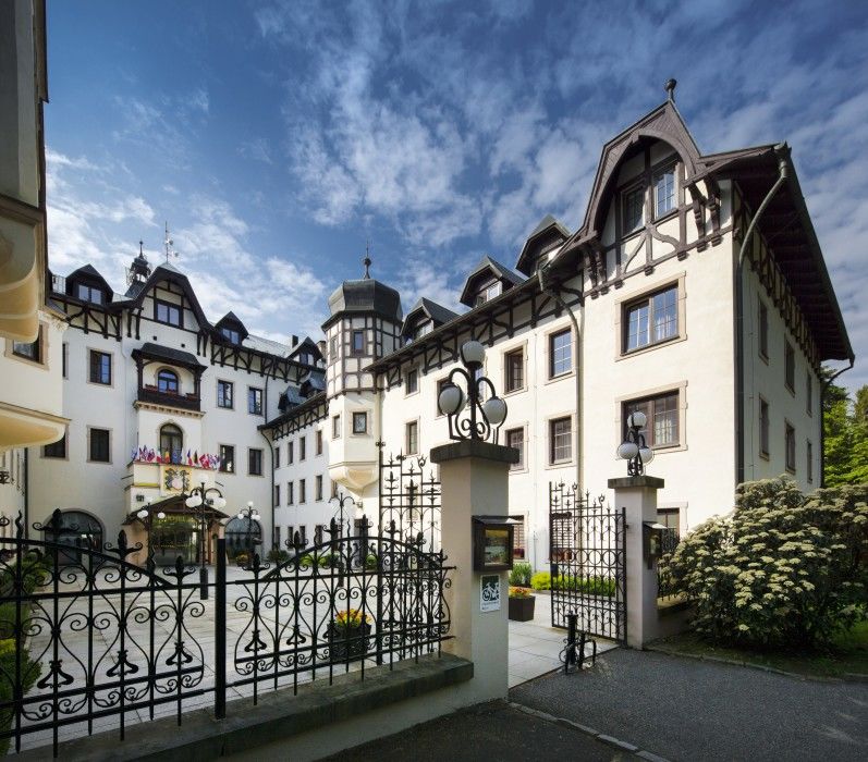 Chateau Monty