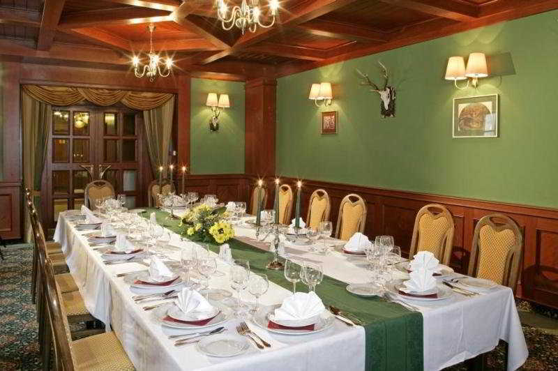 Hotel Chateau Monty 4*